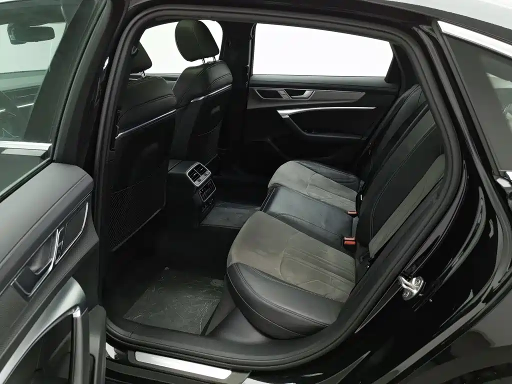 Audi A6L — миниатюра 15
