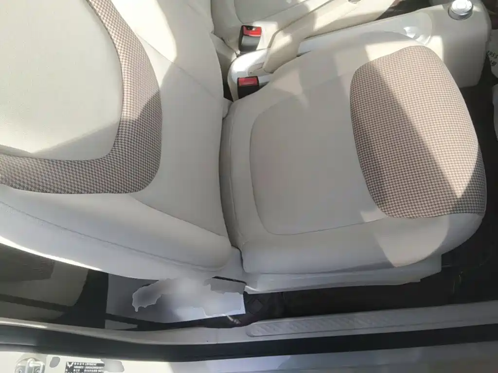 Wuling MINIEV — миниатюра 25