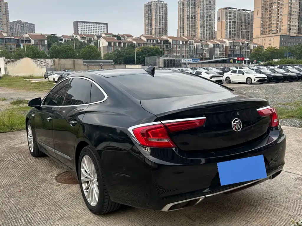 Buick LaCrosse — миниатюра 7