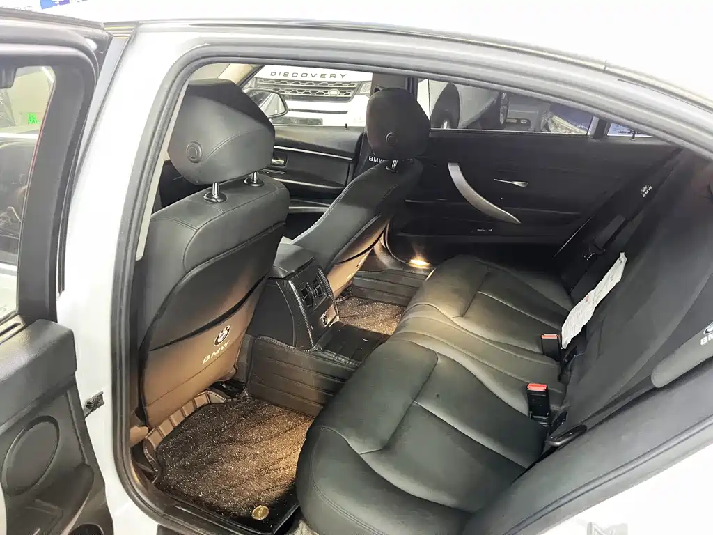 BMW 3 Series — миниатюра 14
