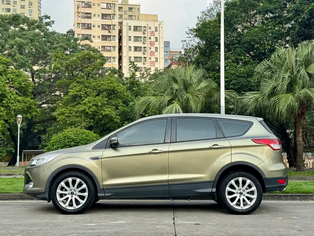 Ford Kuga — миниатюра 6
