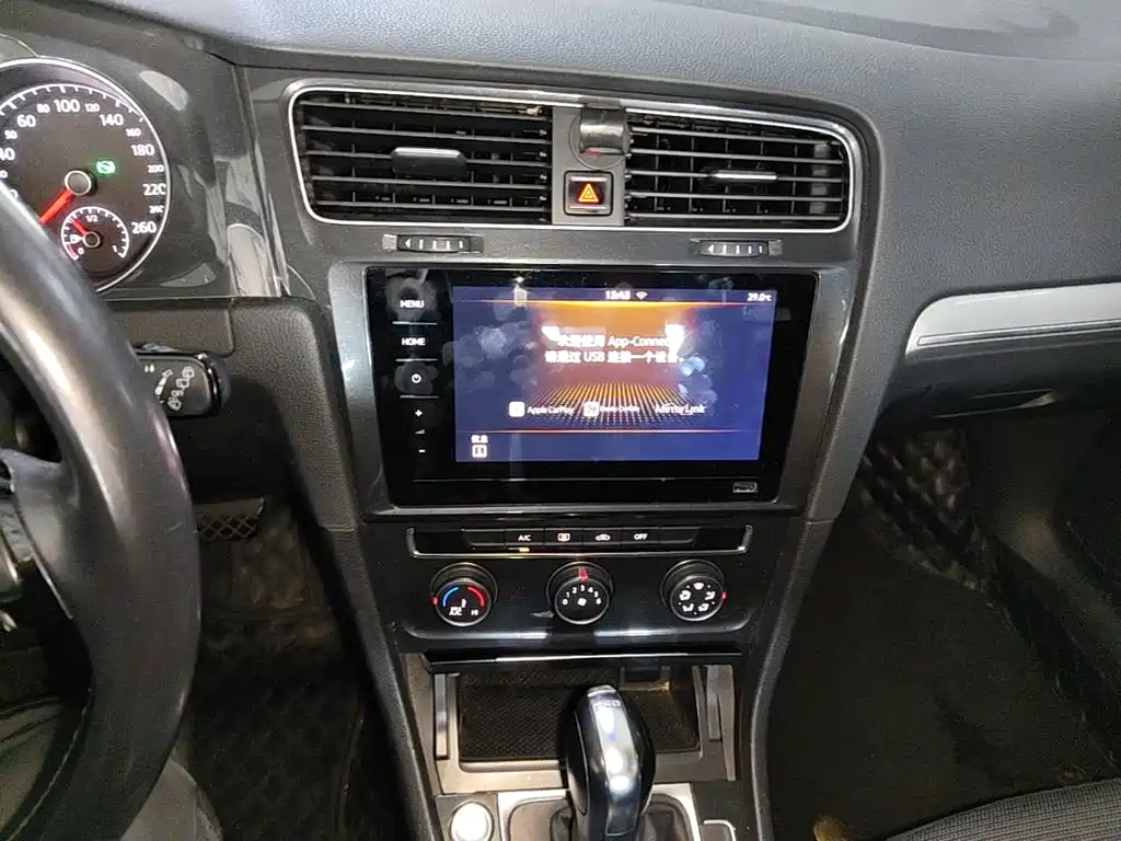 Volkswagen Golf — миниатюра 13