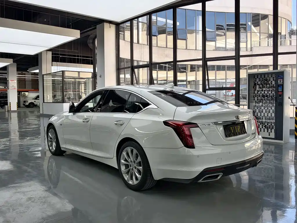 Cadillac CT5 — миниатюра 15