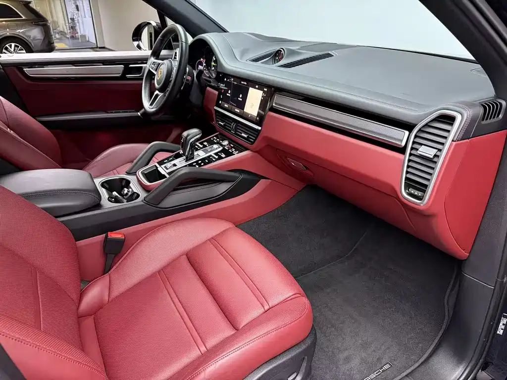 Porsche Cayenne Hybrid — миниатюра 8