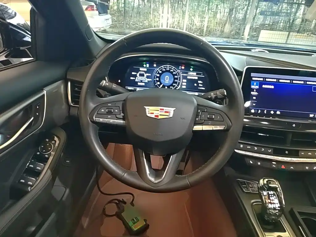 Cadillac CT5 — миниатюра 11