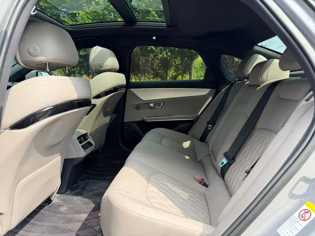 BYD Han 2025 EV Smart Drive 701KM