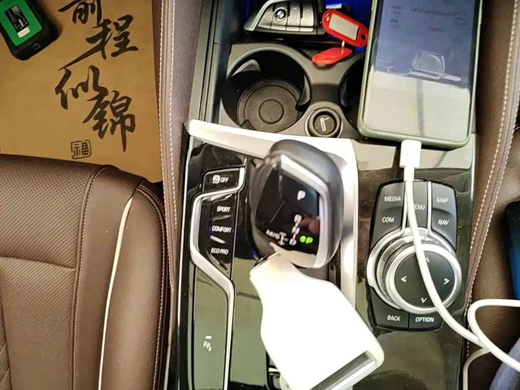 BMW 5 Series — миниатюра 14