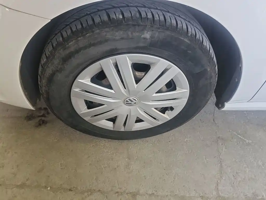 Volkswagen Polo — миниатюра 23