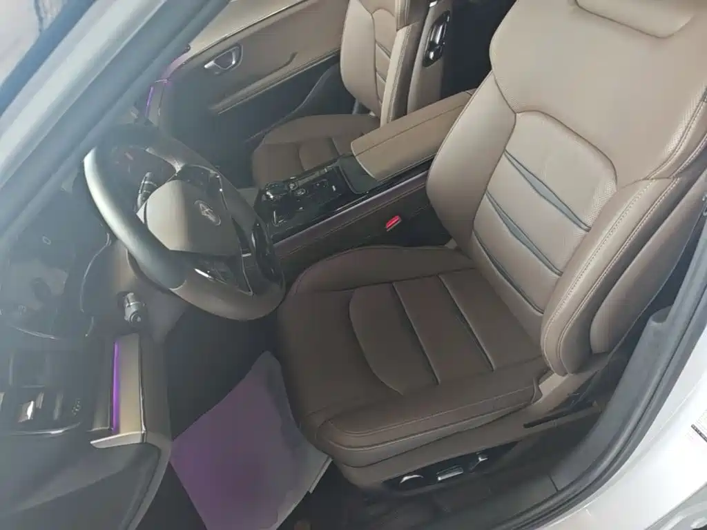 BYD Han — миниатюра 15