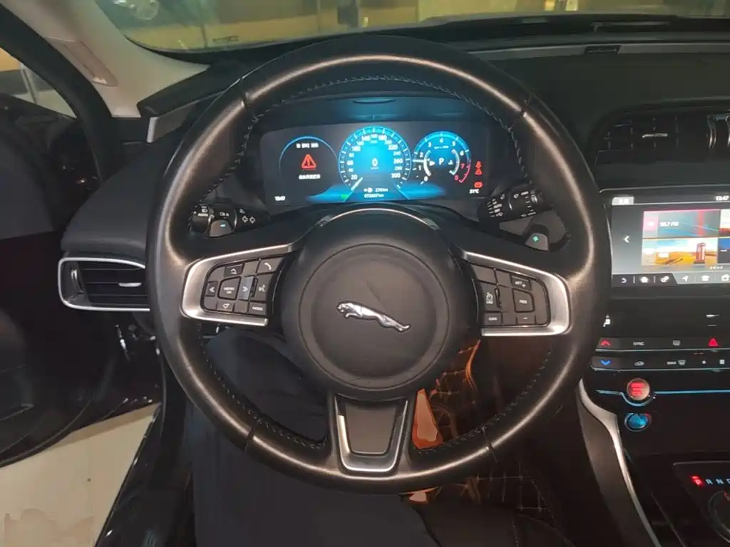 Jaguar XEL — миниатюра 11