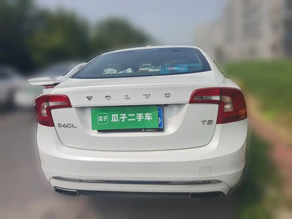 Volvo S60 — миниатюра 4