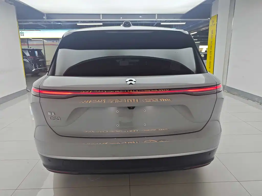 NIO ES8 2023 75kWh