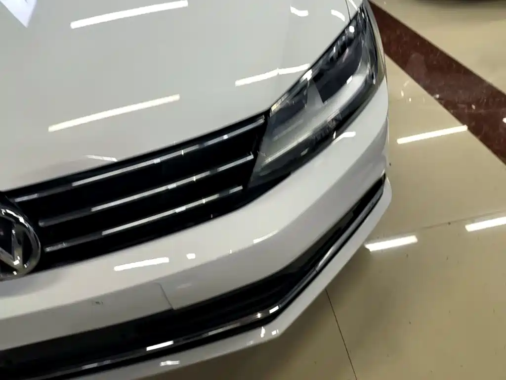Volkswagen Sagitar — миниатюра 24
