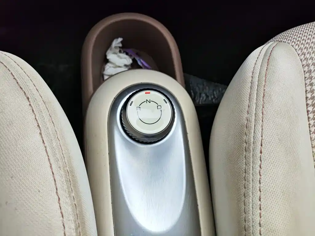 Wuling MINIEV — миниатюра 9