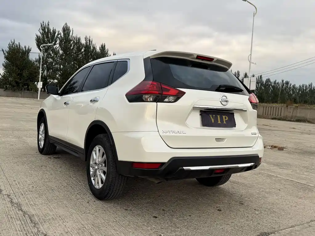 Nissan X-Trail — миниатюра 5