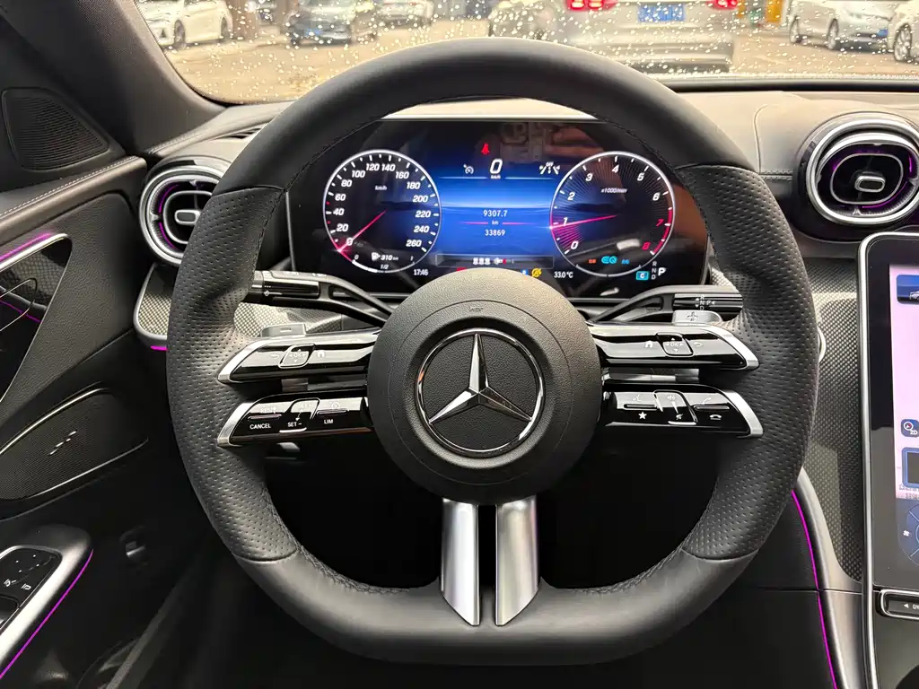 Mercedes-Benz C-Class — миниатюра 6