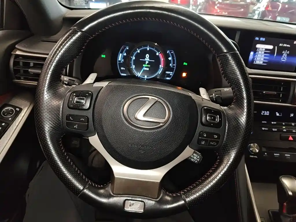Lexus IS — миниатюра 11