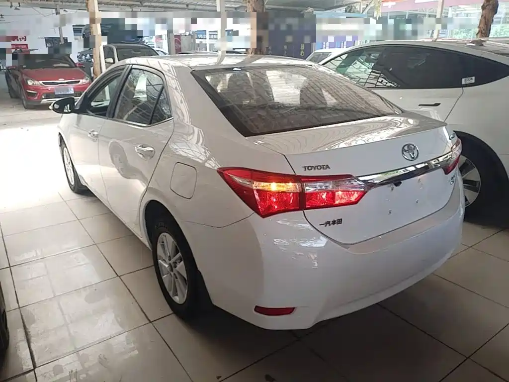 Toyota Corolla — миниатюра 5