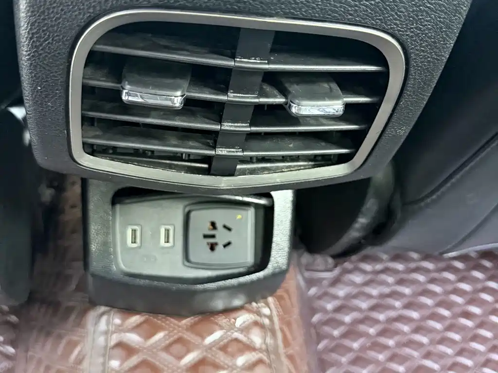 Lincoln MKZ — миниатюра 10