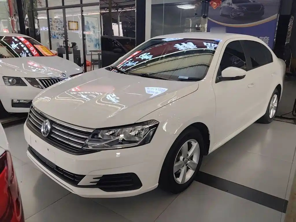 Volkswagen Lavida — миниатюра 2