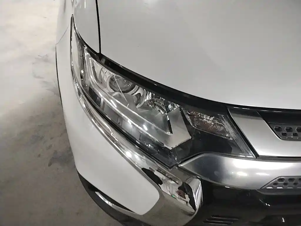 Mitsubishi Outlander — миниатюра 8