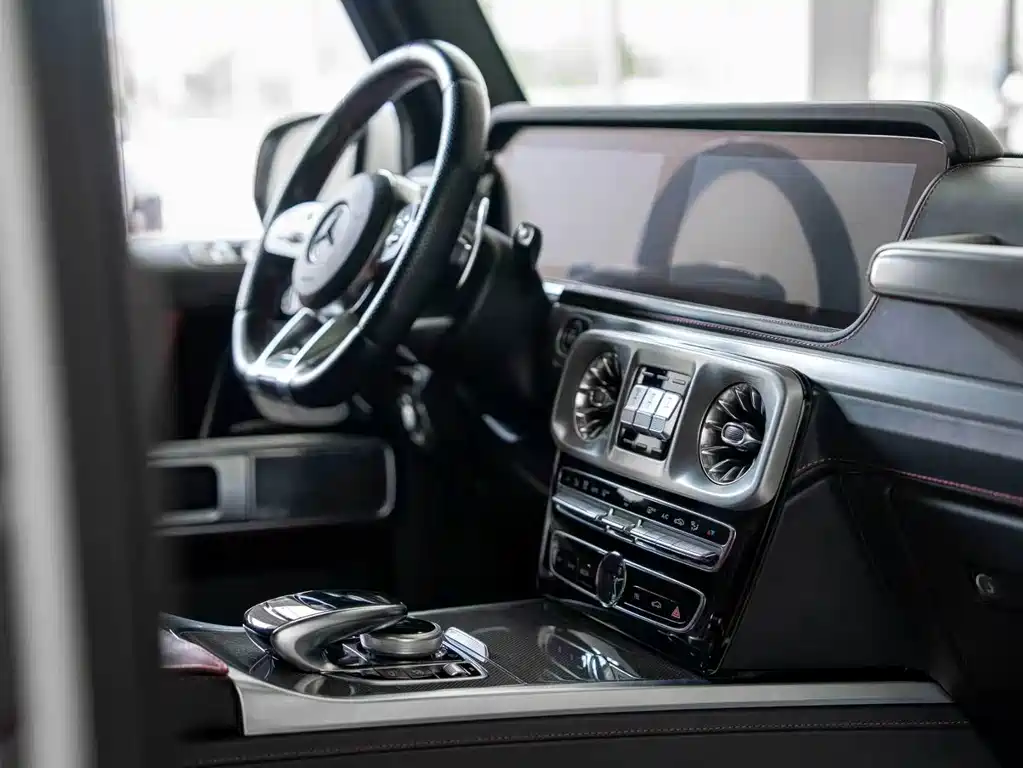 Mercedes-Benz G-Class — миниатюра 11