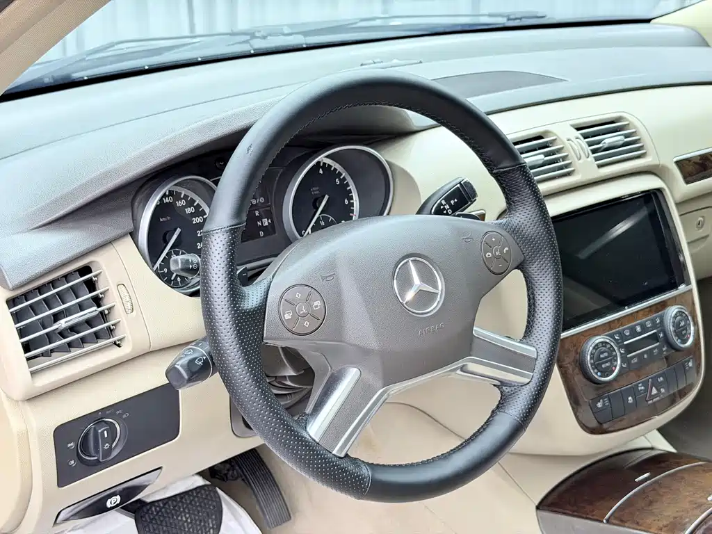 Mercedes-Benz R-Class — миниатюра 9