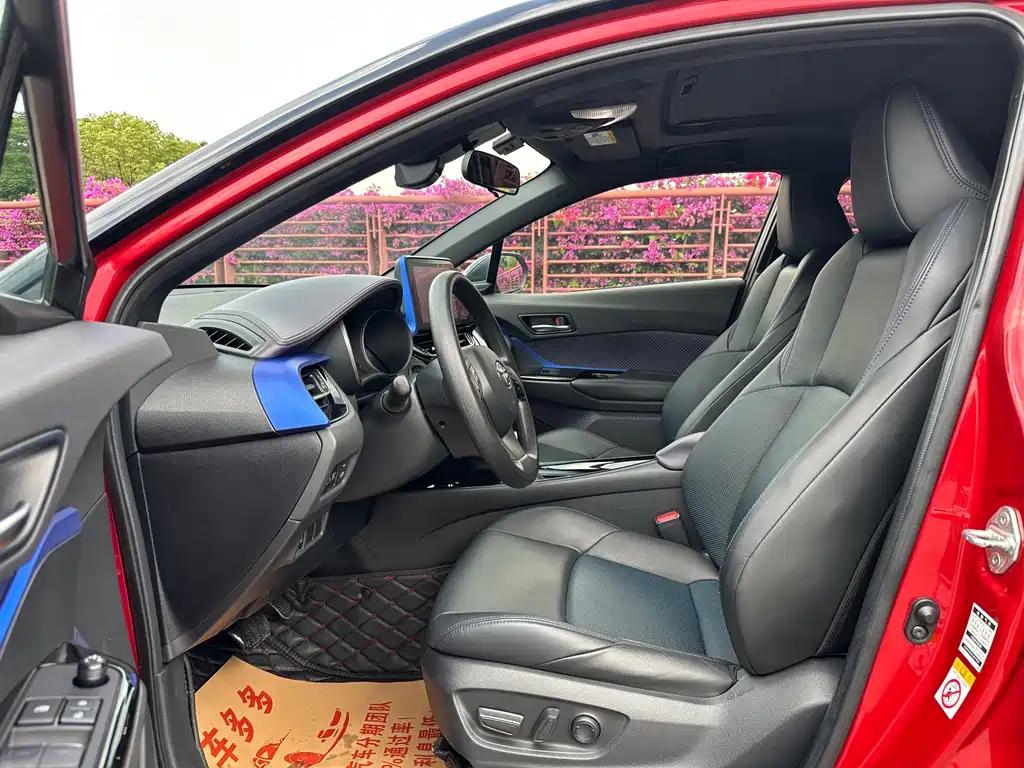 Toyota C-HR — миниатюра 6