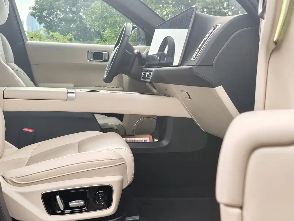 Li Auto Li L7 — миниатюра 16