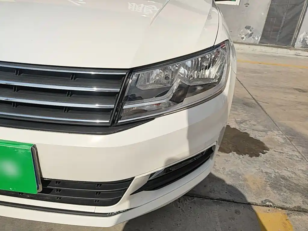 Volkswagen Santana — миниатюра 18