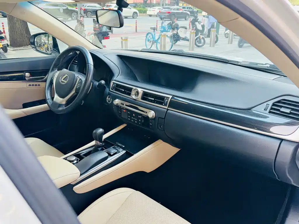 Lexus GS — миниатюра 15