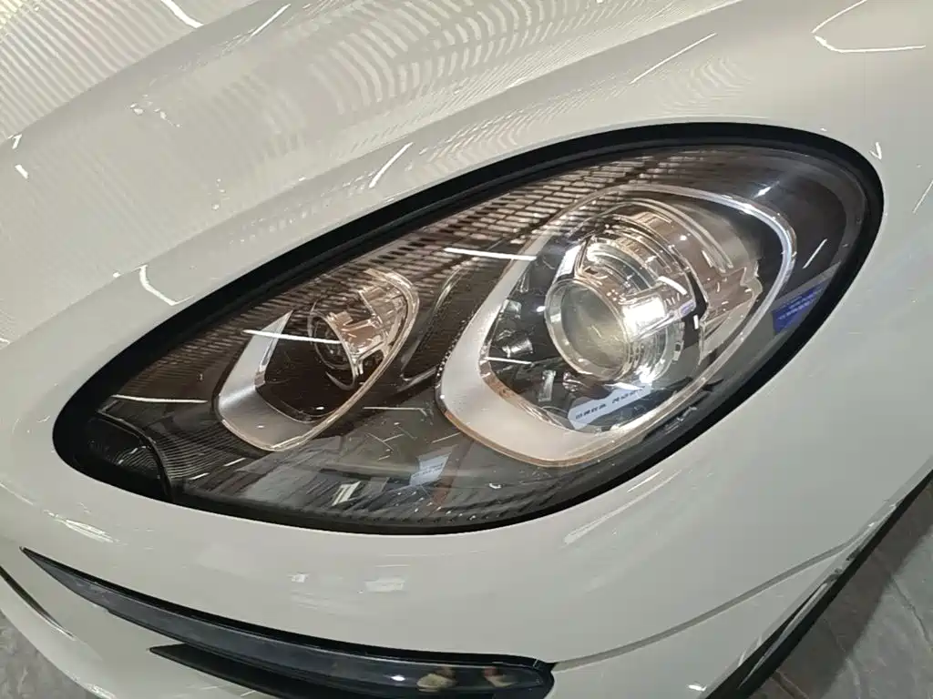 Porsche Macan — миниатюра 24