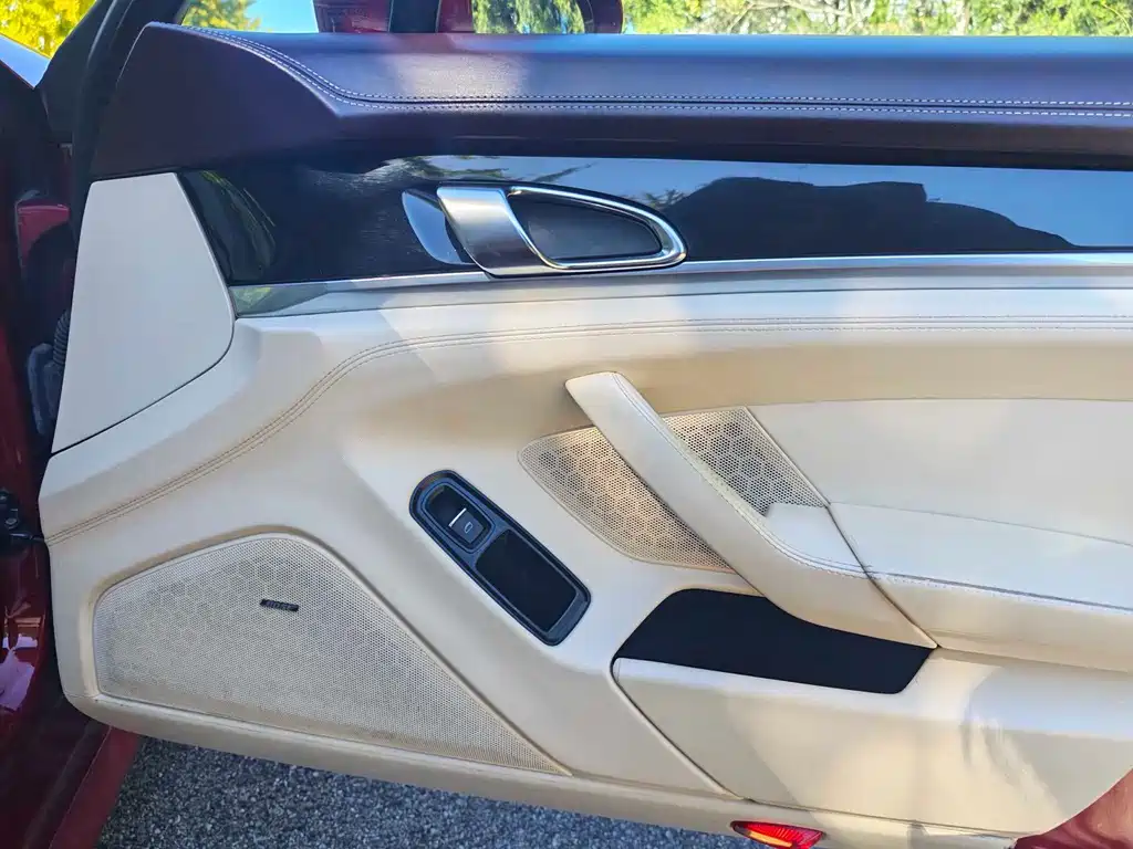 Porsche Panamera — миниатюра 22