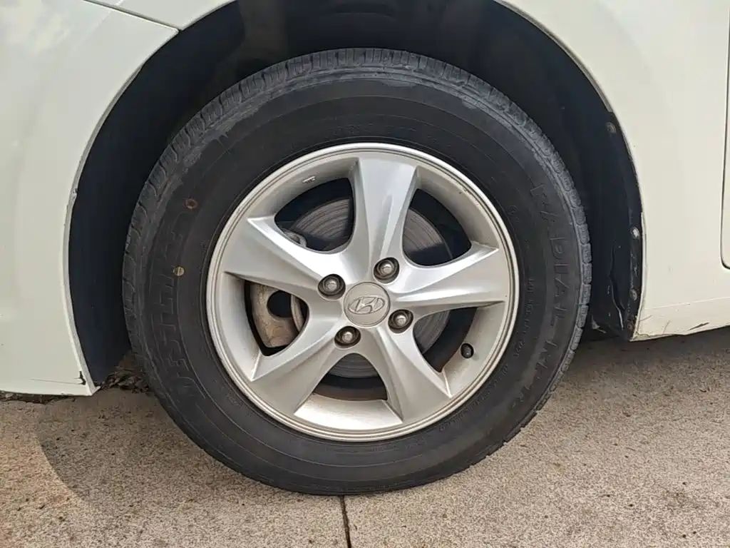 Hyundai Verna — миниатюра 23