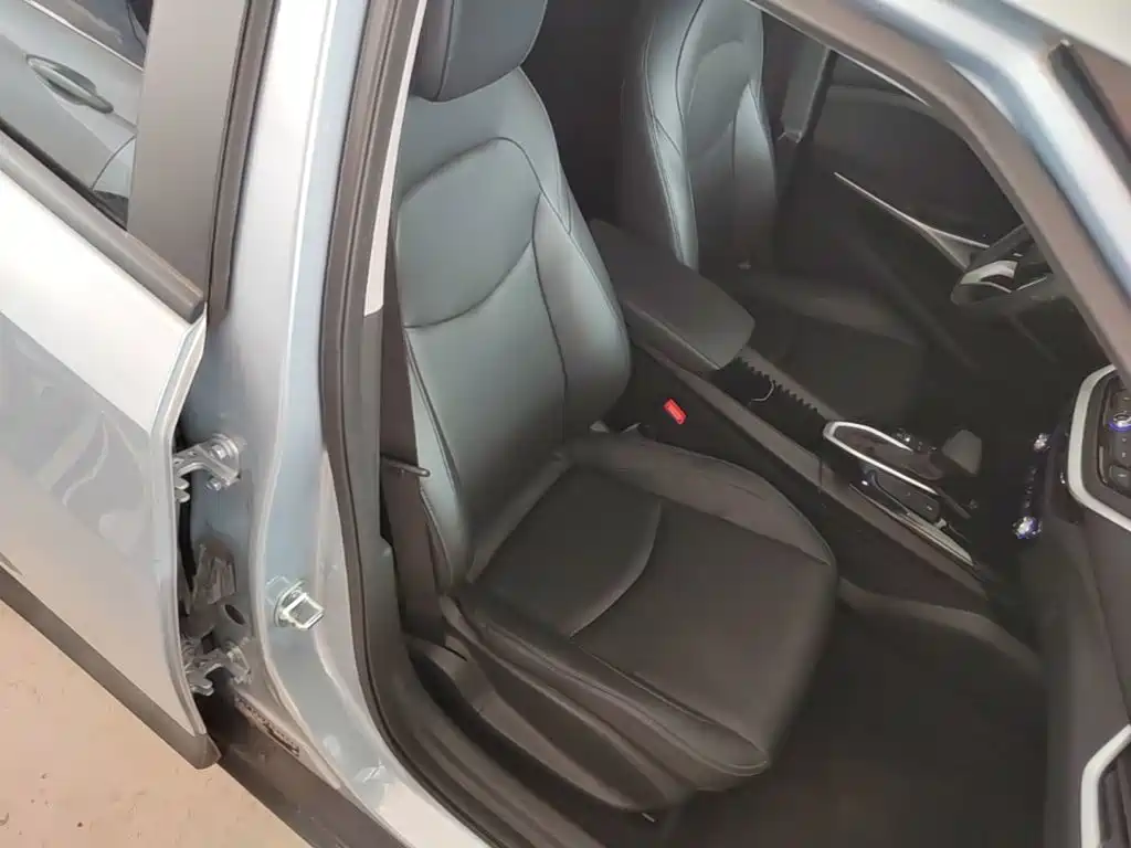 Chevrolet Menlo — миниатюра 25