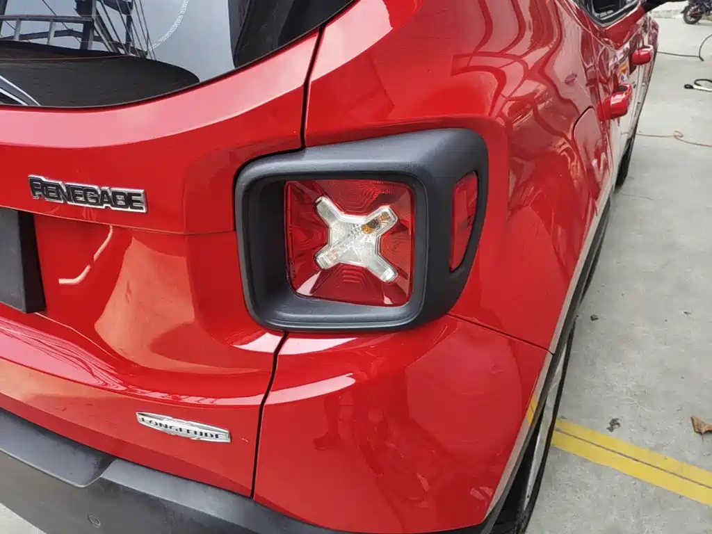 Jeep Renegade — миниатюра 8