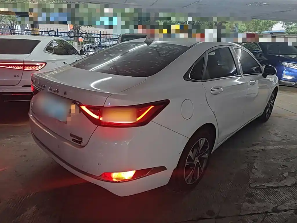 BAIC U7 — миниатюра 7