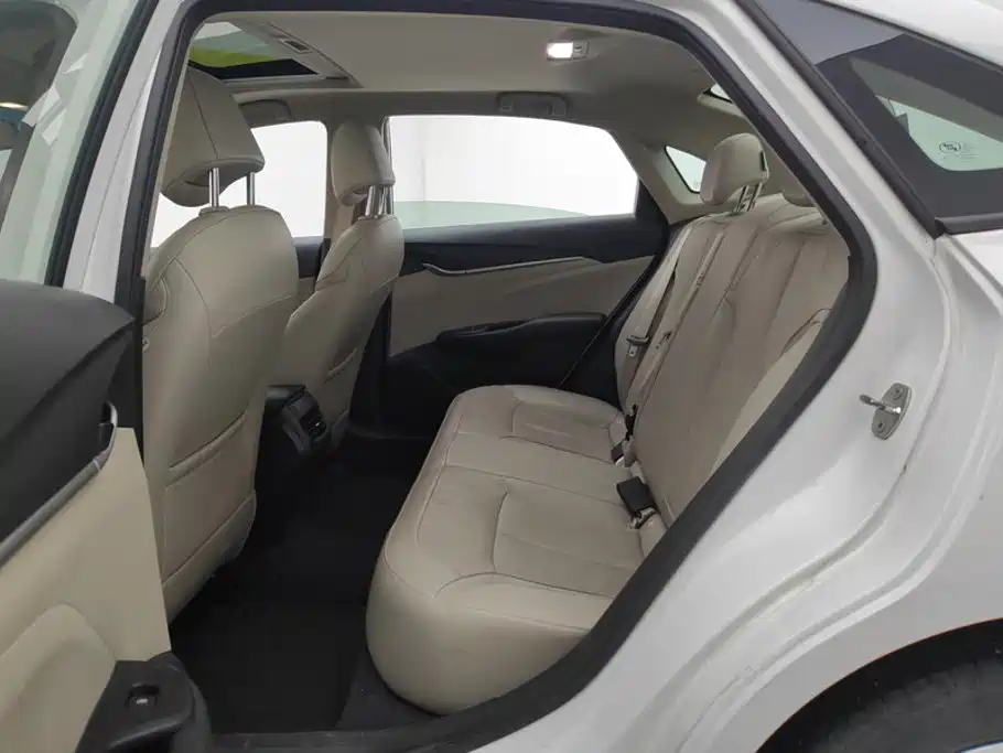 Buick Excelle — миниатюра 11
