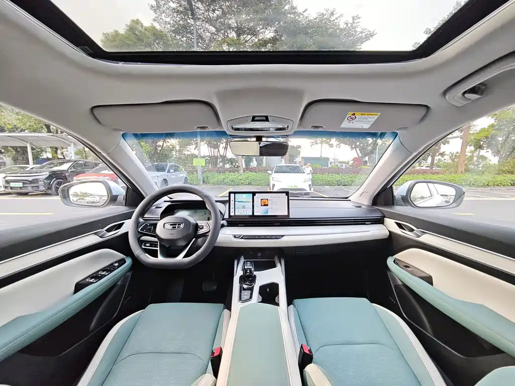 Geely L HiP — миниатюра 6