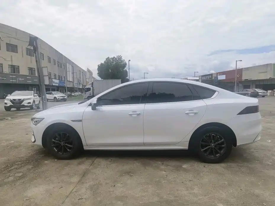 BYD Qin PLUS — миниатюра 7