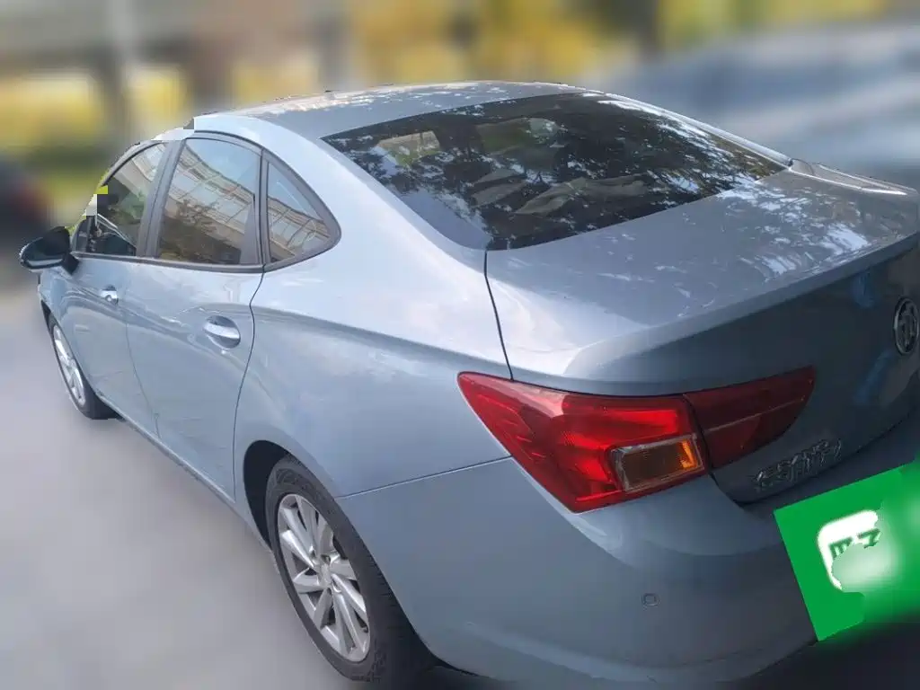 Buick Verano — миниатюра 12