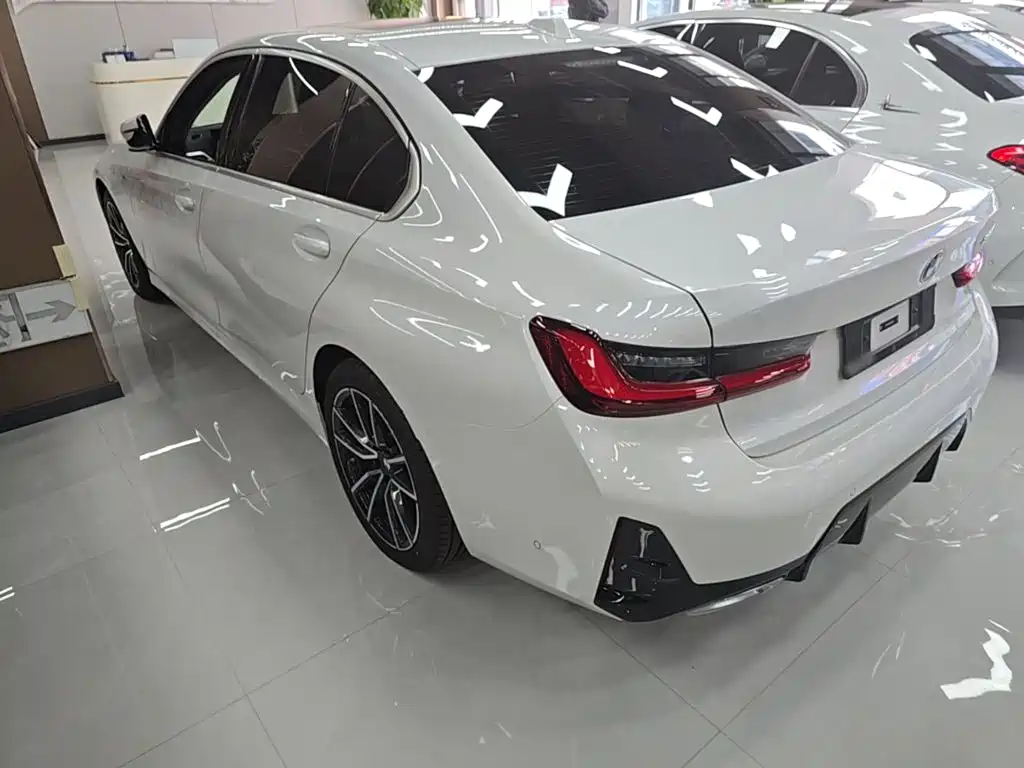 BMW 3 Series — миниатюра 5