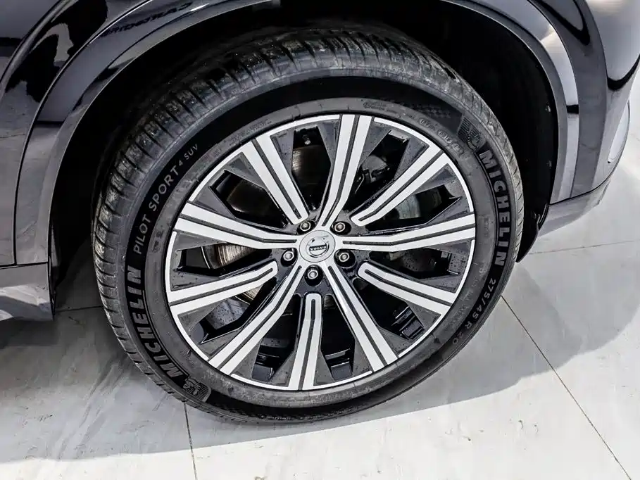 Volvo XC90 — миниатюра 15