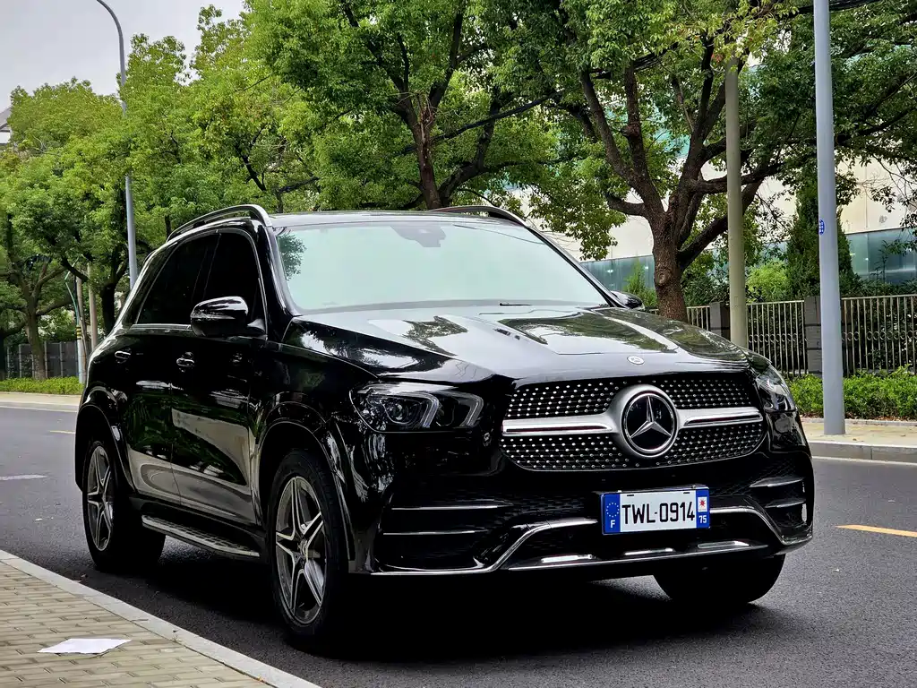 Mercedes-Benz GLE (Import) — миниатюра 2