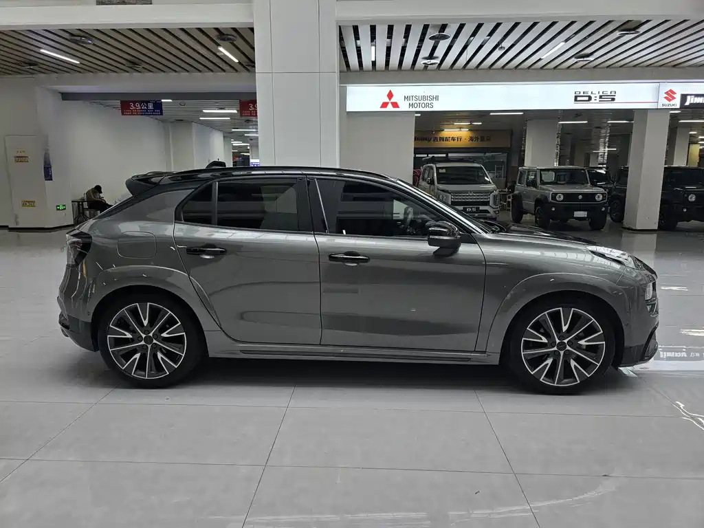 Lynk & Co 02 Hatchback — миниатюра 17