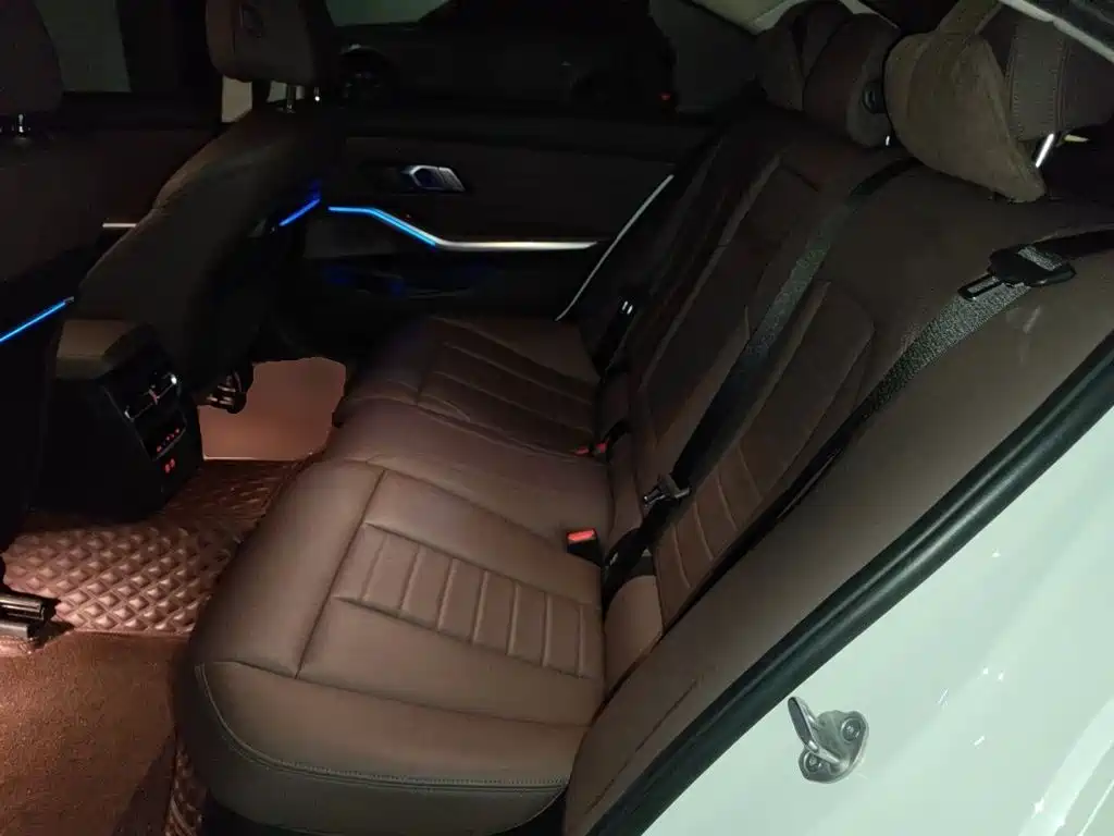 BMW 3 Series — миниатюра 18
