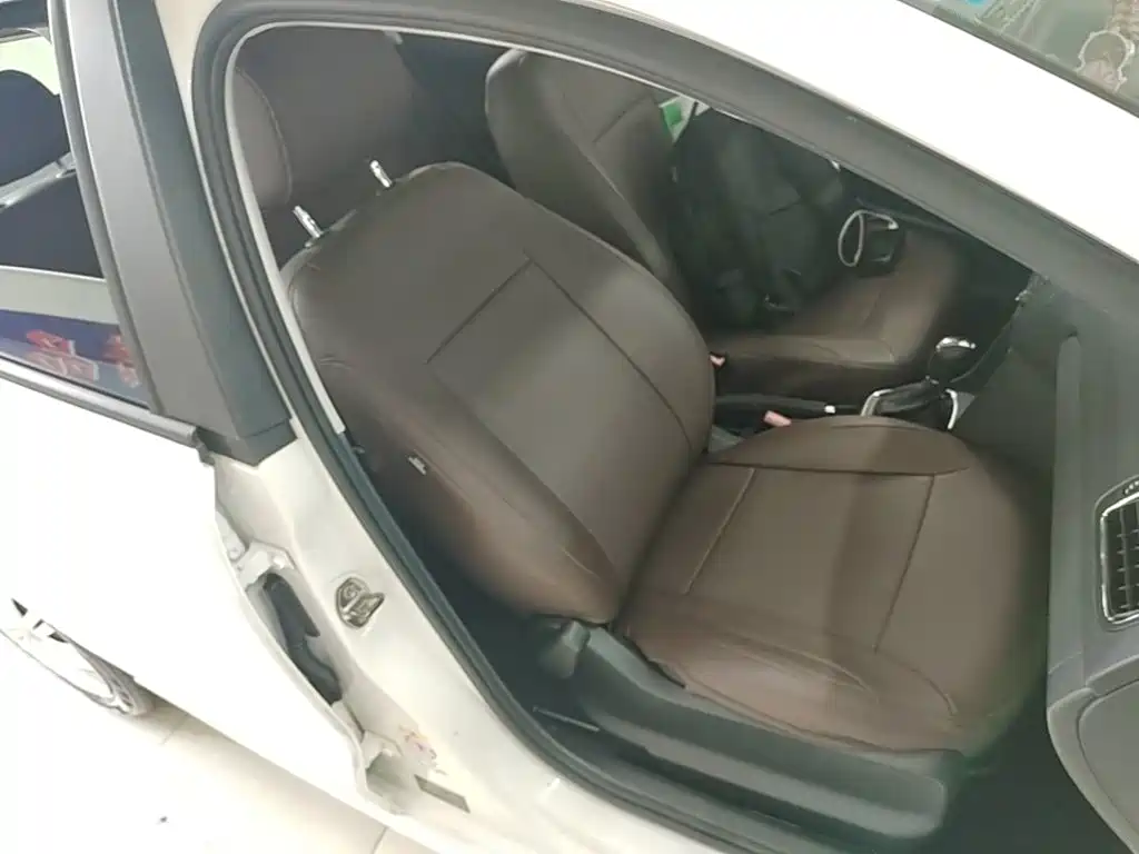 Volkswagen Polo — миниатюра 25