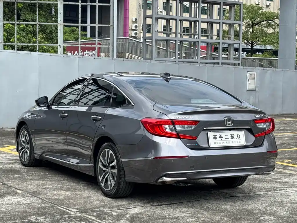 Honda Accord — миниатюра 10