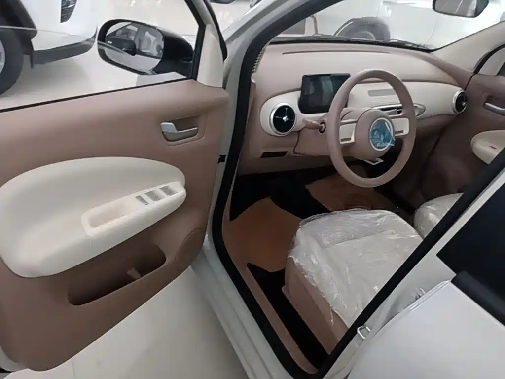 Wuling MINIEV — миниатюра 16