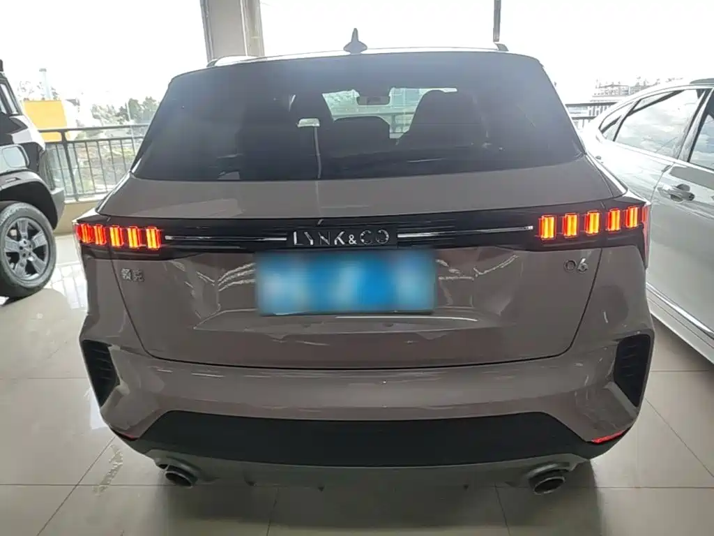 Lynk & Co 06 — миниатюра 6